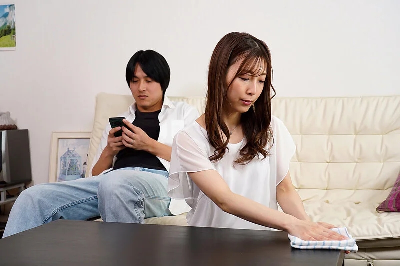 義父との同居で終わりを告げた、私の幸せな結婚生活 今井栞菜