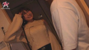 【祝ダスッ！専属】おっぱいは世界を救う！疲れがちな社会と限界チソポの救世主。アナタを直接ふわとろIカップで埋もれ癒す！中出しデカパイお宅デリバリー 姫咲はな ギャラリー 1