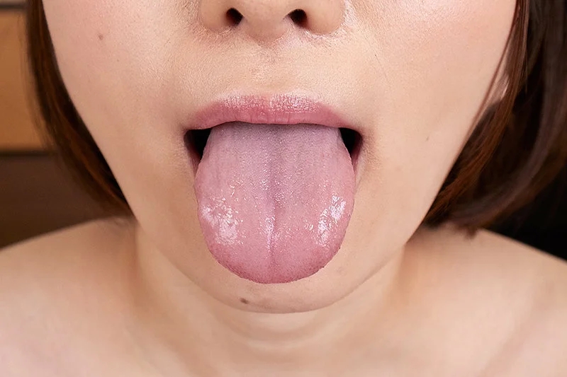 【VR】顔面を舐め尽くして涎を飲ませてくれるVR