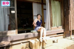 チ●ポが欲しい…夫の転勤で毎日が退屈すぎるビッチ妻が田舎のオヤジを誘って無償中出し不倫パパ活生活 北野未奈 ギャラリー 1