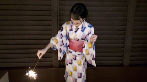 【浴衣スレンダー美女いちゃハメ3発射の濃厚プレイ】【浴衣美女の熱烈即尺で花火より激しい口内に打ち上げ発射1発！】【ベッドで生ちん打ち上げ膣内発射でケイレン昇天】【スレンダー美ボディ披露の全裸2回戦で生挿入SEX継続！継続！】【ひかり/20歳/スレンダー… 宮西ひかる ギャラリー 2