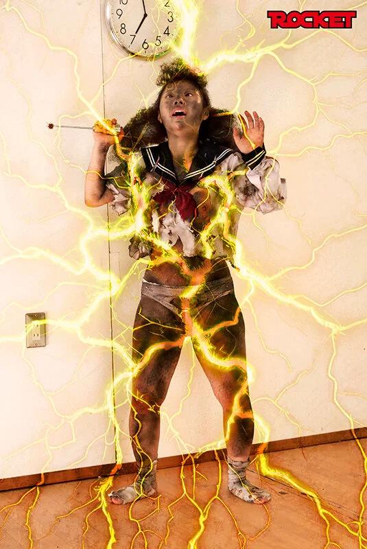 無様エロ再び！裸より恥ずかしい爆発黒焦げ女 パート2 理科の実験完全版 ギャラリー 5