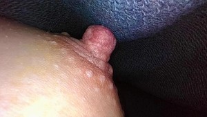 完全着衣内アングル！先端が自在に動くファイバースコープで敏感な乳首を責められ恥ずかしがりながらも感じてしまう私服小柄ちっぱい美少女 雨宮あや花 ギャラリー 4