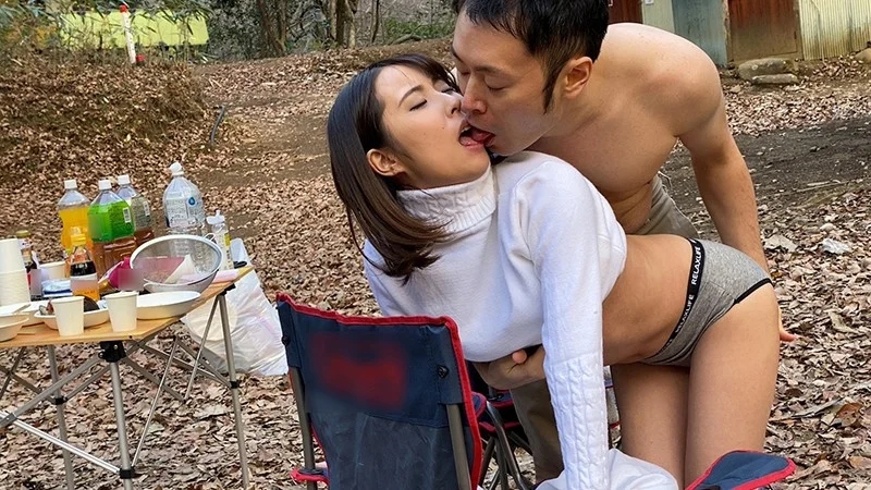 キャンピングカーセックス 有星あおり 22歳