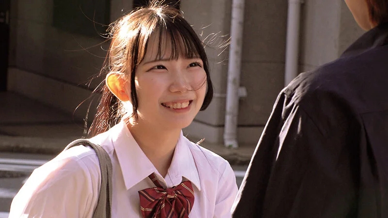 恥ずかしがり屋の清楚な素人女子〇生が「お口だけでコンドーム装着」に挑戦！制限時間内に装着することが出来たら賞金GET！失敗したらコンドームポイッ！して即ズボ！生ハメ！生中出しSEX！ノーハンドで顔よりも大きなデカチンを咥え赤面発情しちゃった女の子4名