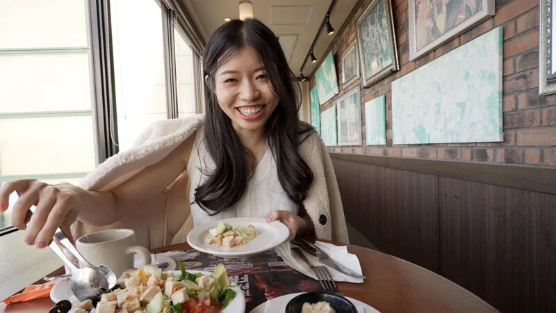 ★配信限定！特典映像付★高級車に乗る自慢のデカチン男性とパパ活お泊りSEXデート2 浜辺栞帆