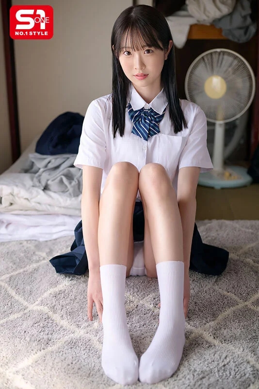 親戚おじさんの家に預けられた10代の私は気持ち悪いと思いながらカラダを舐められハメられていました。 白上咲花