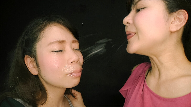 唾 顔面発射レズ