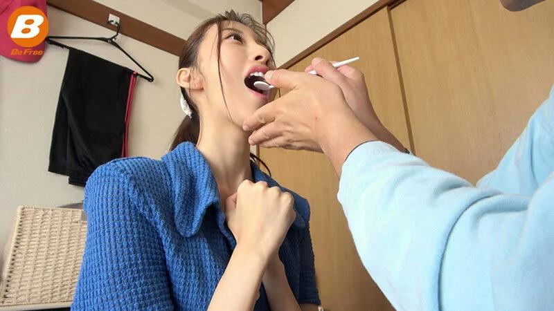 アタッカーズ専属女優 星宮一花を勝手に呼び出してキモ男優の自宅で初めてのAV合コンしちゃいました！ ギャラリー 1