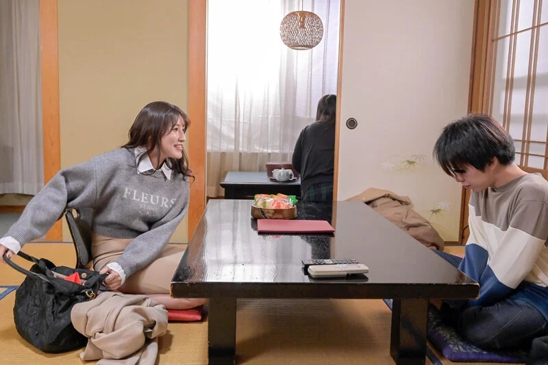 「おちんちん大きくさせてごめんね」小さいから大丈夫だろうと女湯に一緒に入った甥っ子がおっぱいだらけの状況にフル勃起！慌てた叔母さんがこっそり抜いてくれましたVOL.2 甥っ子大好きな独身美乳叔母さん Gカップ