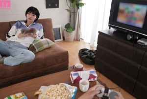 親が不在の3日間、ボーイッシュで男友達みたいな幼馴染が僕専用のメイドになった。中出ししまくり子作り同棲生活 石原希望 ギャラリー 1