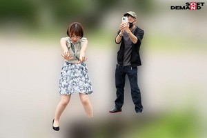 時間を止められる女は実在した！ 真面目すぎる地味OLはくっさいチ×ポが大好きだった！特殊性癖ザーメン搾取後、おしっこマーキング！編 宍戸里帆 ギャラリー 3