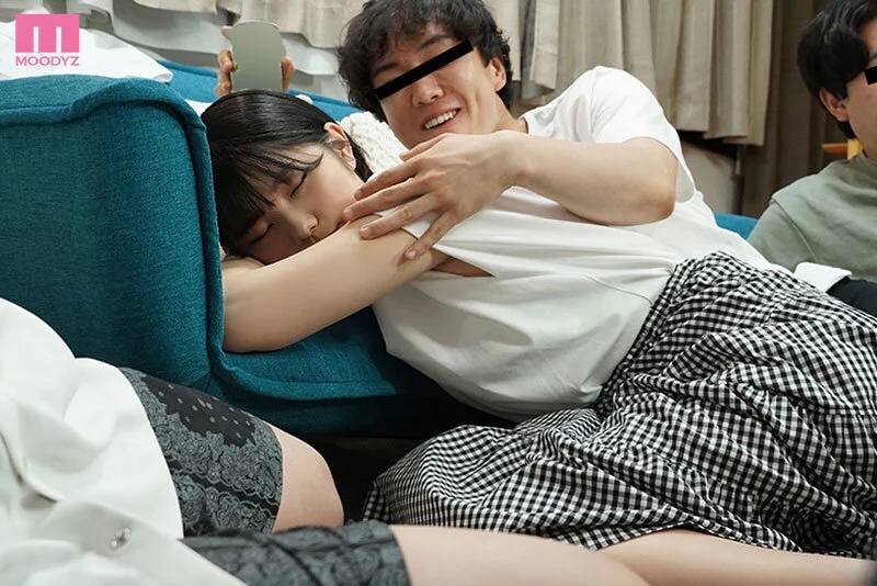 新歓コンパNTR ※胸糞注意 上京したばかりの遠距離恋愛彼女がテニサーの【歓迎コンパ】で1年生を喰いまくってるヤリチン男子に1晩中ハメられイカされていた話 純白彩永