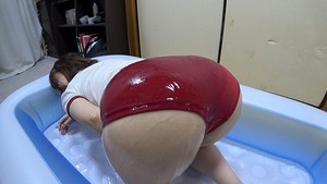 音琴るい ムチムチ美尻 神ブルマ 美少女やぽっちゃり娘らにピチピチブルマ＆体操着を着せ、ハミパン、ムレムレワレメを毛穴まで見えるほどの超ドアップ接写！さらに尻コキ、着衣お漏らし放尿やブルマぶっかけ等ブルマ好きに送る完全着衣フェチAV ギャラリー 11