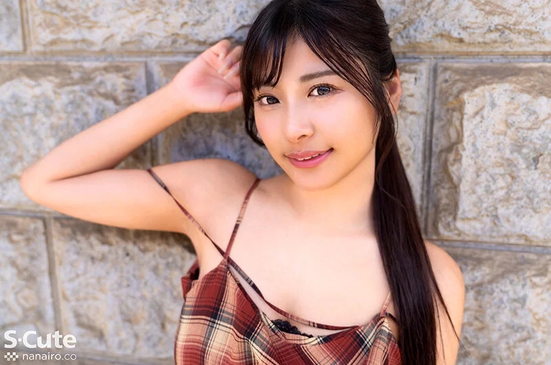 この子ヤバイ！！一人になったら即オナニー！性欲強めの巨乳彼女とホテルでSEX 似鳥日菜