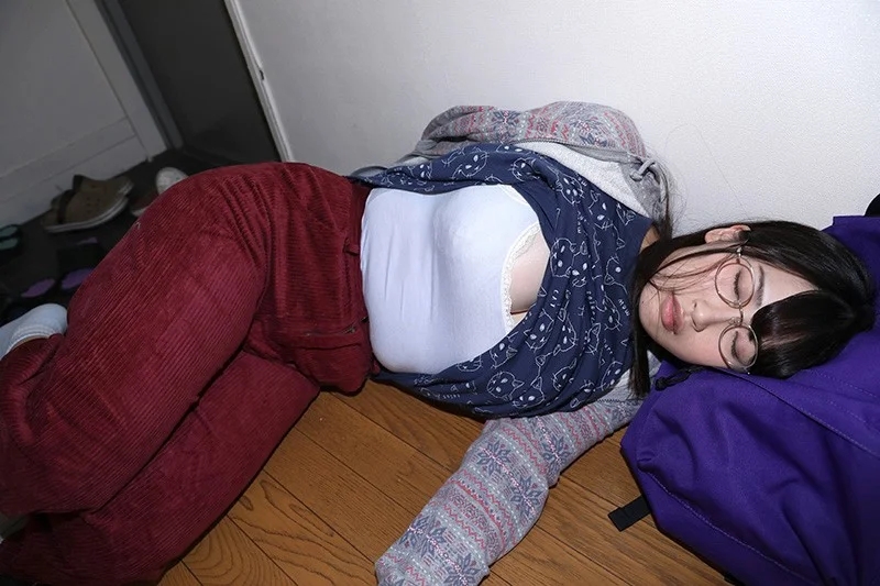 調教ペットちゃん わか 泥●していた巨乳女を拾って監禁～調教～完堕ちさせるまでの一部始終 美園和花