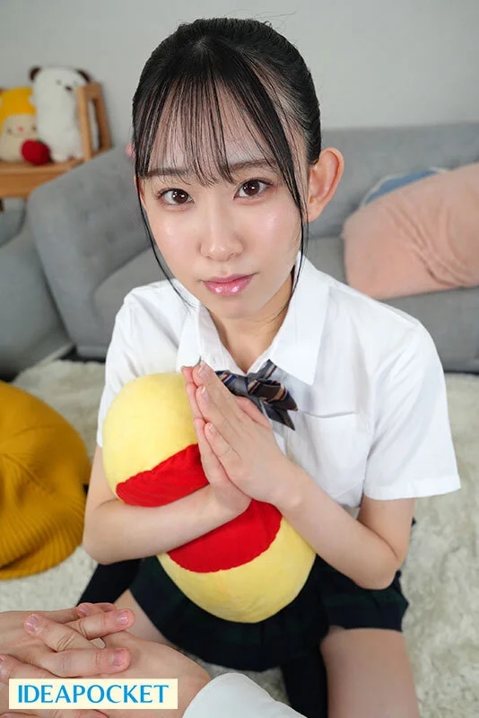 【VR】さっきまで、ただの幼馴染だった水着姿を見るまでは…顔は幼いのに、カラダはオンナ えっ、グラビアアイドルになる？遠くにいってしまいそうで、思わず抱いてしまったんだ 月城りり香