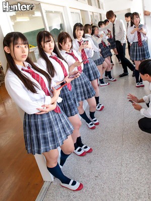 校内立ちんぼ女子〇生！ホ別1.5？校内でヤレばホテル代無料！交渉次第でNNOK！援交・パパ活する女子たちは最近公園で取り締まりが厳しく… ギャラリー 1