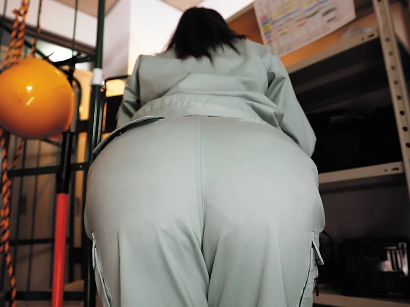 職安から来た女ニートはミスばかりで使えないけど実家でぬくぬく育った豊満巨乳は吸って良し揉んで良しA5ランク美肉 NOと言えないのをいいことに揉みハメしまくった中出し新人研修 佐山由依