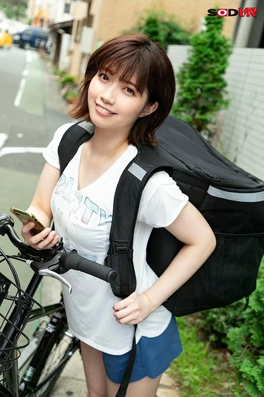 【VR】超ラッキースケベ配達員VR【SNSでも大人気】 あの方言素人娘が出会って速攻、中出し懇願してくるッ！さらに寝室に移動して延長中出しSEXまでッ！！！ 石原希望