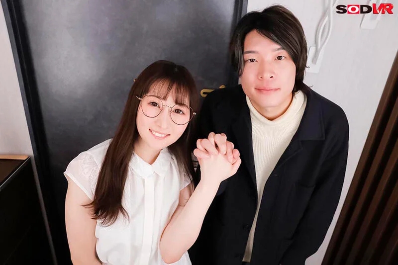 【VR】【8K】「眼鏡姉のことが好きな弟の僕をお家デート中の彼氏と勘違いして浮気中出しセックス」 末広純