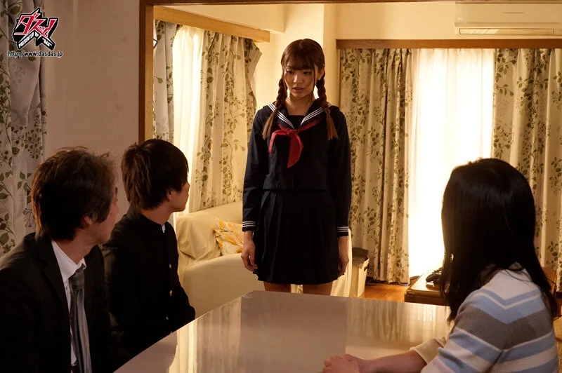 年下幼馴染の想いを中出しで受け止める、結婚を控えた隣の美尻お姉さん。 木下ひまり