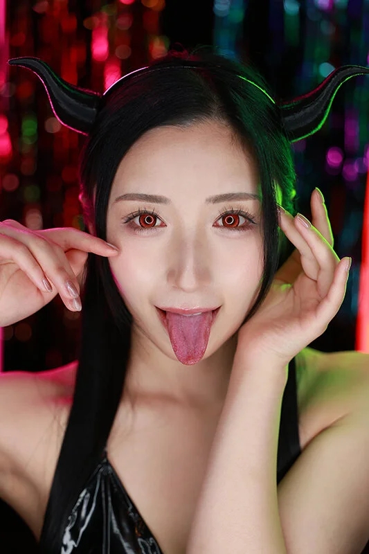 【VR】シン・顔面特化アングルVR ～サキュバス未奈が顔面至近距離でボクを’搾精イラマ’で射精管理する！！ 北野未奈