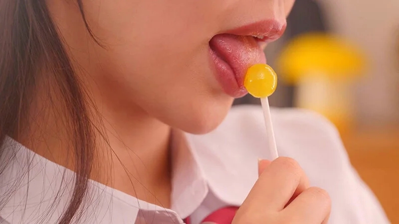 家庭教師先の勉強せずに口内オナニーばかりしている受験生が「チンチンしゃぶらせてくれたら勉強頑張るよ」と言うので今では四六時中チ〇ポをしゃぶらせています 五芭