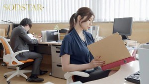 デキるバリキャリOL神木さんと出張先でホテル相部屋 とろっとろの舌を絡めて朝までベロチュウ性交 クールな先輩の本性は甘えたがりなキス魔痴女でした。神木麗 ギャラリー 3