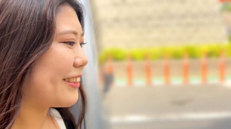 M男が街中で女性に声をかけてキスさせてもらう アパレル店員 さゆりちゃん ギャラリー 1