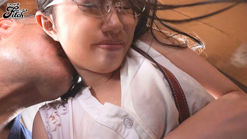 オヤジのハメ撮りドキュメント ねっとり濃厚に貪り尽くす体液ドロドロ汗だく性交 浜辺栞帆