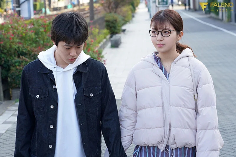 付き合ってからHもせずに大切にしてきた彼女は、イケメン友達の誘いにあっさりなびくビッチな浮気女でした。夏木りん