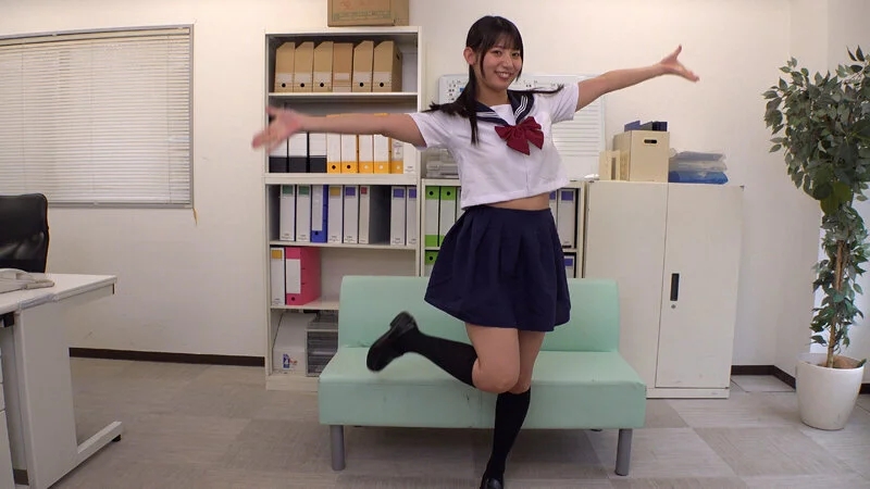 オナサポ！！ 女子○生 着衣で全裸で挑発的ダンス 15