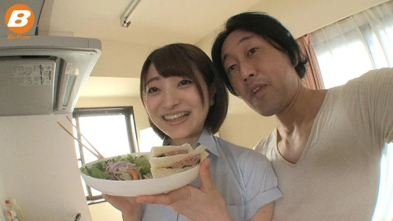 妻が実家に帰っている間、教え子と24時間夢中でヤリまくった記録。 中城葵