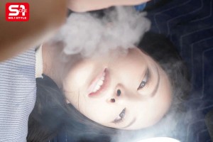 服越しでも分かるKカップが強●魔の目に留まり、拉致られ、大量媚薬に漬けられオーバードーズ！ ペニス中毒トリップ大乱交 凪ひかる ギャラリー 6