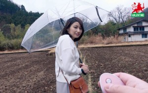 ママ友と日帰り不倫露出旅 本田瞳 ギャラリー 2