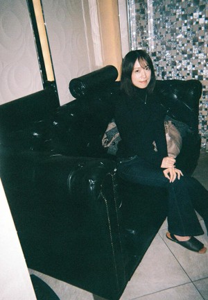 職場で知り合った美人パートの長瀬麻美さんは人生で一度も精子を飲んだことが無いみたいで、ラブホ飲みで距離感縮めてSEXしたらゴックンしてくれたので旦那が帰宅するPM22:00まで何度も精飲と中出しをした。 ギャラリー 4