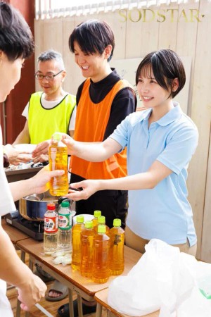 【性処理救助】避難生活で正義感あふれる災害レスキュー隊員が救助の一環として、集団中出しを受け入れるまでの1か月間 柴崎はる ギャラリー 3