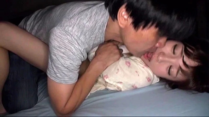 美女のお顔をベロベロ舐めたい 濃厚接吻・顔舐め