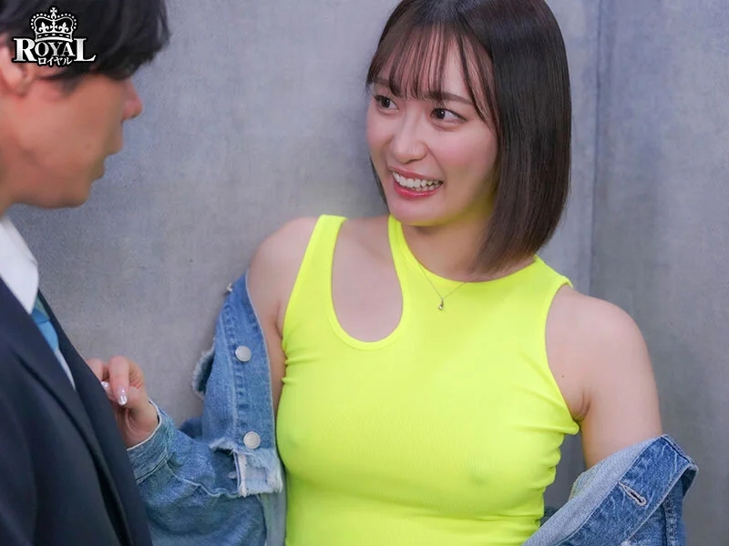 隣人ガチャUR確定演出。隣に引っ越してきたのはノーブラ乳首ポッチの美乳お姉さん。 美谷朱音