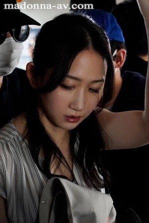 女上司、出張先で恥辱に揺れる中出し電車痴● 水戸かな ギャラリー 2