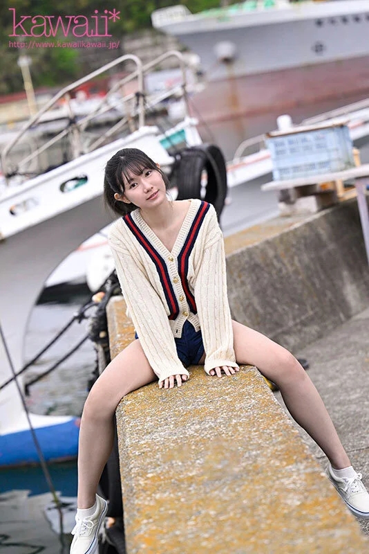 このシャイなヒロインにグチャグチャにぶっかけます。 谷村凪咲