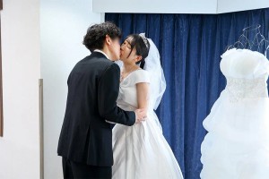 僕と愛を誓い合った真面目で仕事熱心な可愛い彼女が、ビデオ通話中に生ハメ中出しハメ撮りセックスさせられるまでの一部始終 宮西ひかる ギャラリー 3