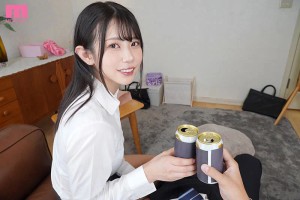 【VR】会社イチ可愛くて気さくな女上司と終電逃がして宅飲み継続ッ…！ 酔いどれ甘々ベロキス魔の全体位キスキス中出しSEXにまみれた最高の一日…。 葵いぶき ギャラリー 3