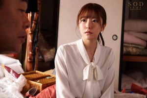 家庭訪問先のゴミ屋敷で…正義感の強い女教師が崩壊した家庭を建て直そうとするもクズ親父の肉便器にされ続けた3日間 青空ひかり ギャラリー 3