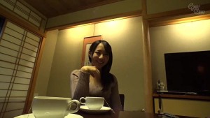 自慢のBODYを惜しげもなく晒すスケベ女とのエロエロ温泉デート 成宮いろは ギャラリー 3