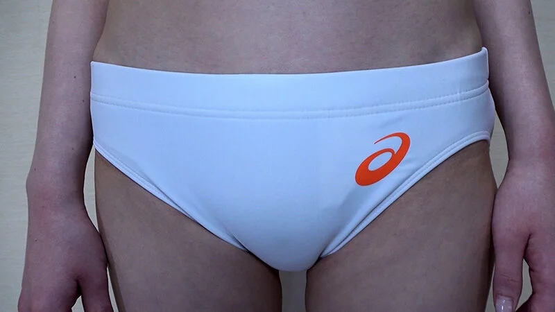 篠宮ねね 神陸上ウェア スポーツ日焼けから筋肉美女アスリートの秘部を隠してきたウェアを巨乳や美乳パイパンや剛毛娘に着せジョリワキやハミ毛を堪能。陸上ユニホーム女子の太腿やお尻や着衣放尿まで！！身体にフィットするウェアのキワキワを超接写＆完全着衣でハメ撮り