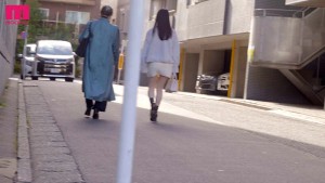 「ほんとにココでヤるんですか！？」 AV業界の至宝！人気No.1石川澪のプライベートに無許可で密着エロドキュメント！ありえない場所で卑猥どっきりイタズラ即ズボッ24時 石川澪 ギャラリー 8