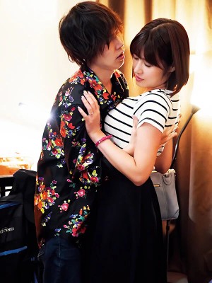 不倫妻に浮気セックスを白状させ逆襲の激ピス中出し制裁 藤森里穂 ギャラリー 2