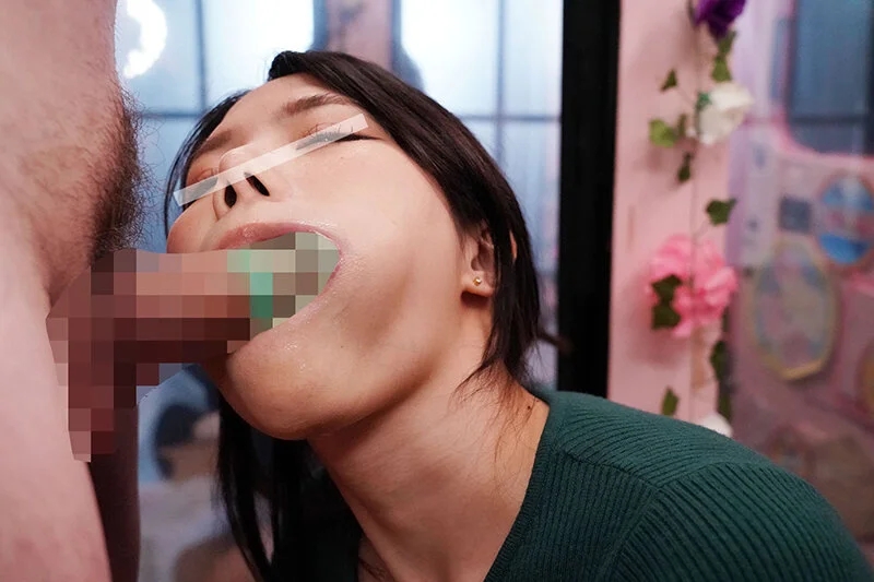 一般男女モニタリングAV×マジックミラー便コラボ企画 愛する夫の目の前で路上NTR！清楚な人妻が「お口だけでコンドーム装着」に挑戦！2 ノーハンドでデカチンを咥えたご無沙汰妻のオマ○コは欲しがり汁が溢れ出す！旦那の目の前で寝取って最後はゴムを外して生中出し！